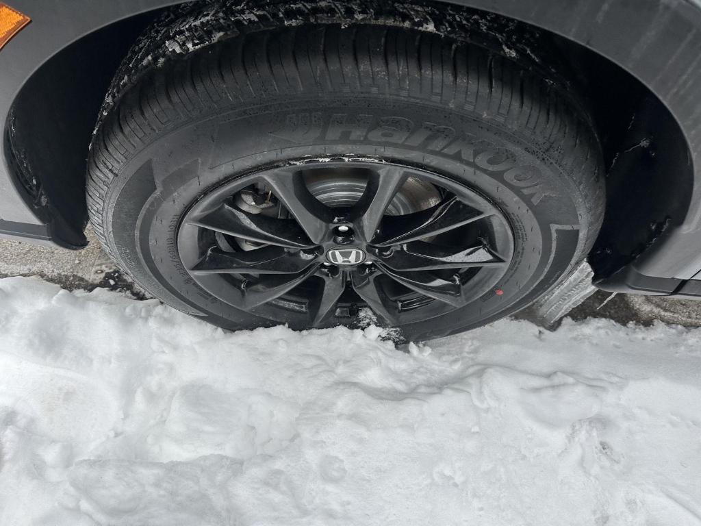 new 2026 Honda CR-V Hybrid car, priced at $41,500