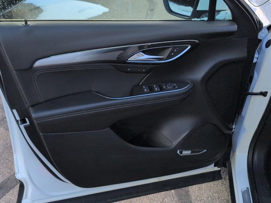 used 2025 Buick Envision car, priced at $28,255