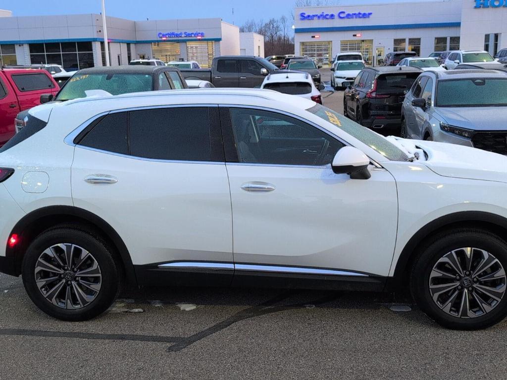 used 2025 Buick Envision car, priced at $28,255