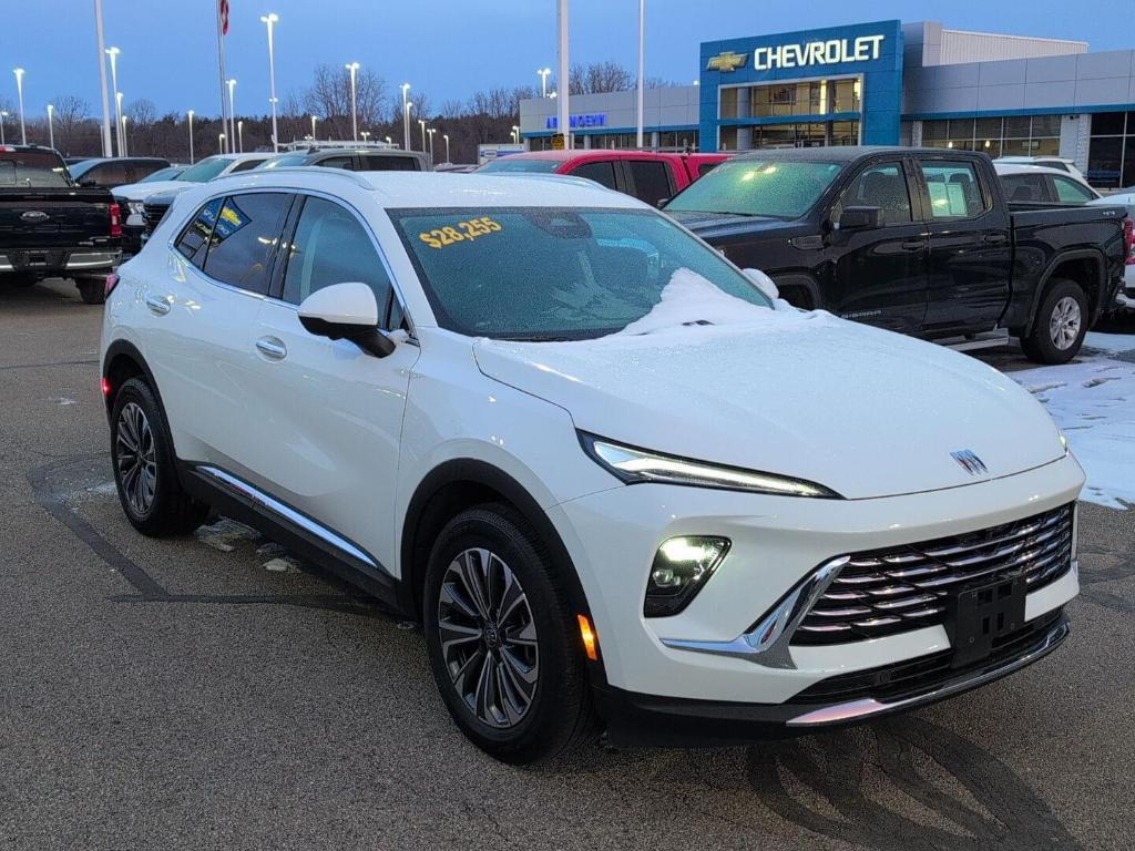 used 2025 Buick Envision car, priced at $28,255