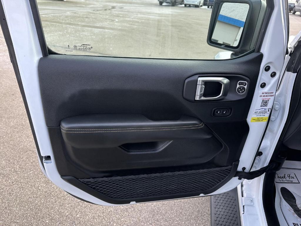 used 2025 Jeep Wrangler 4xe car, priced at $33,993