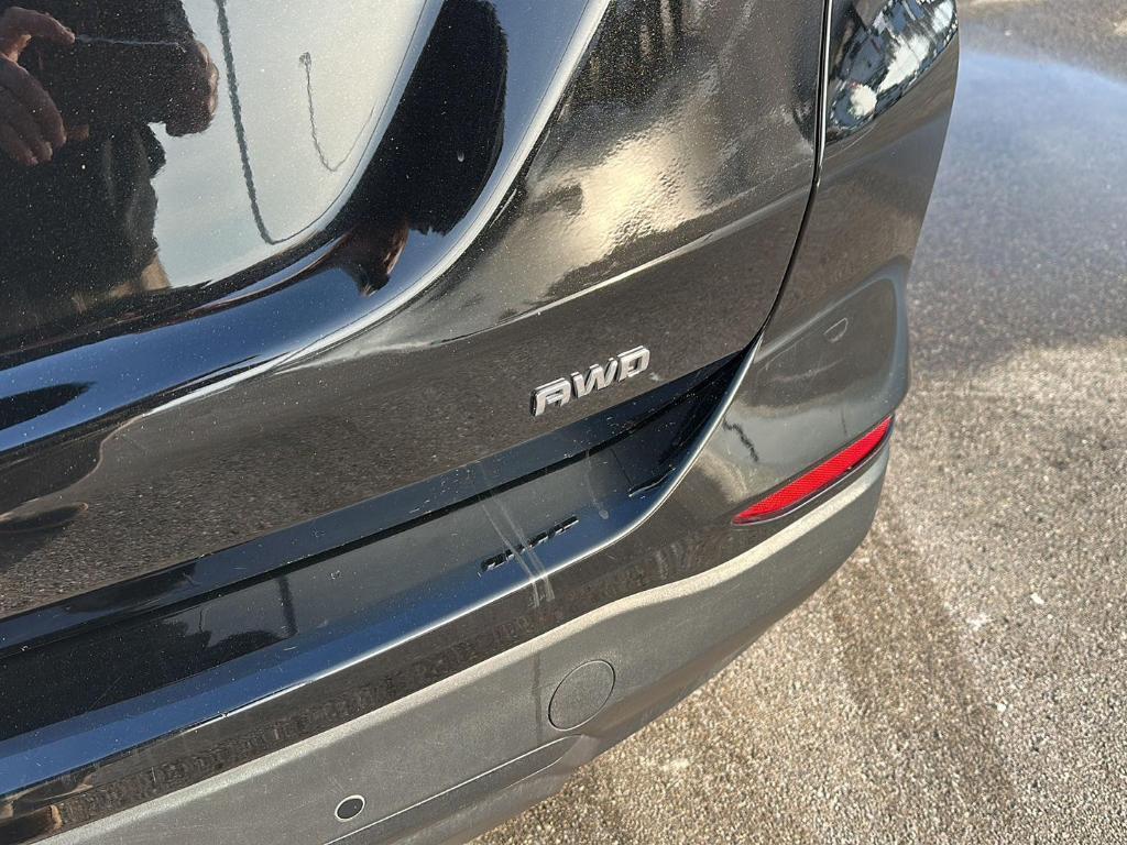 used 2024 Chevrolet Equinox car, priced at $21,985