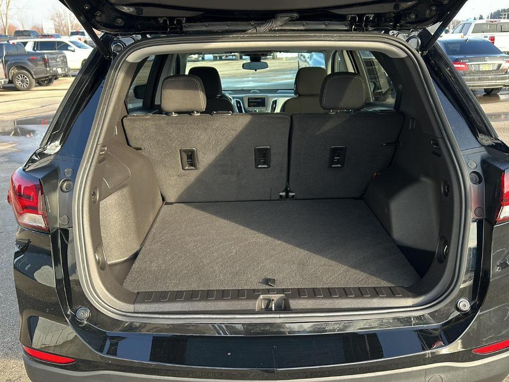 used 2024 Chevrolet Equinox car, priced at $21,985