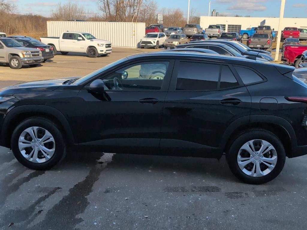 used 2024 Chevrolet Trax car, priced at $19,697
