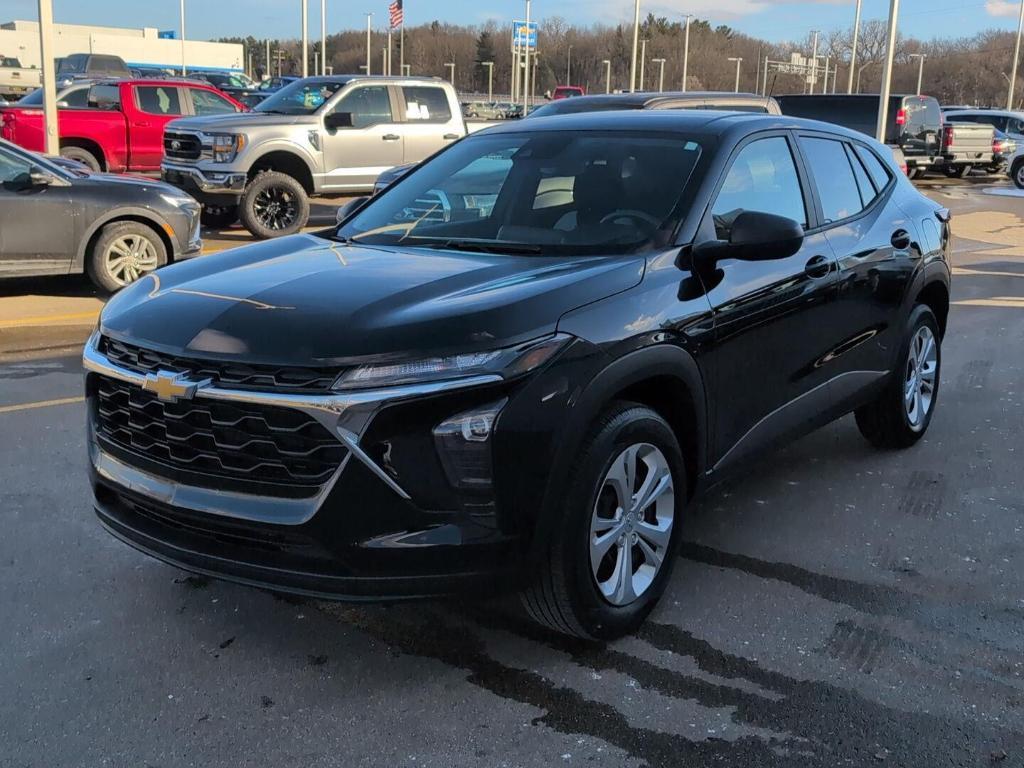 used 2024 Chevrolet Trax car, priced at $19,697