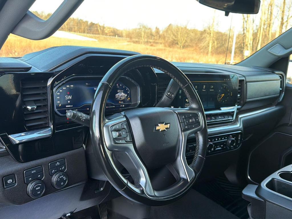 used 2025 Chevrolet Silverado 1500 car, priced at $43,905