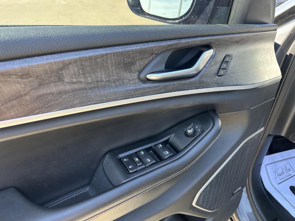 used 2022 Jeep Grand Cherokee L car, priced at $27,989