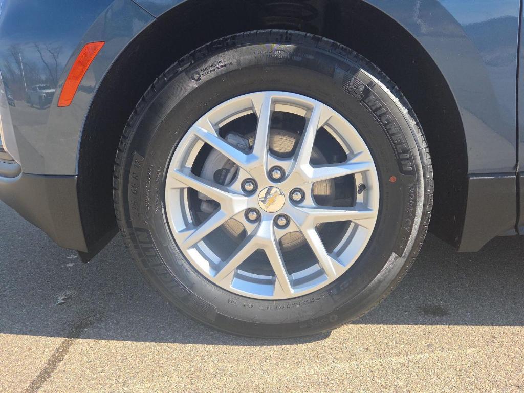 used 2024 Chevrolet Equinox car, priced at $21,487