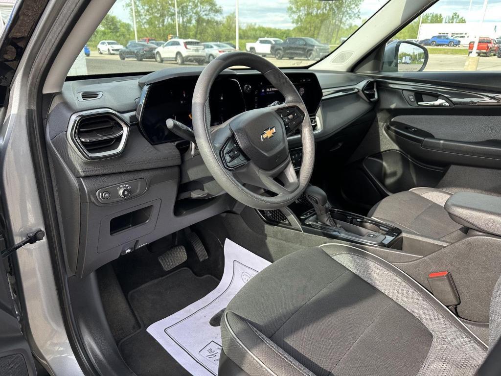 used 2025 Chevrolet TrailBlazer car, priced at $23,465