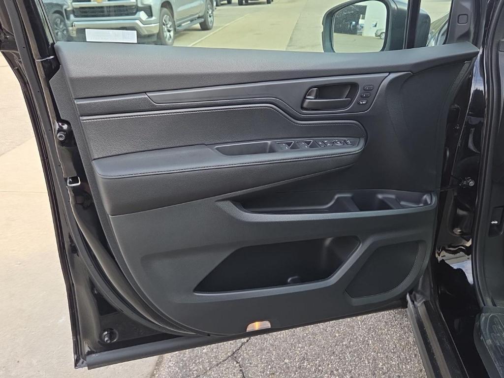 new 2026 Honda Odyssey car, priced at $44,054