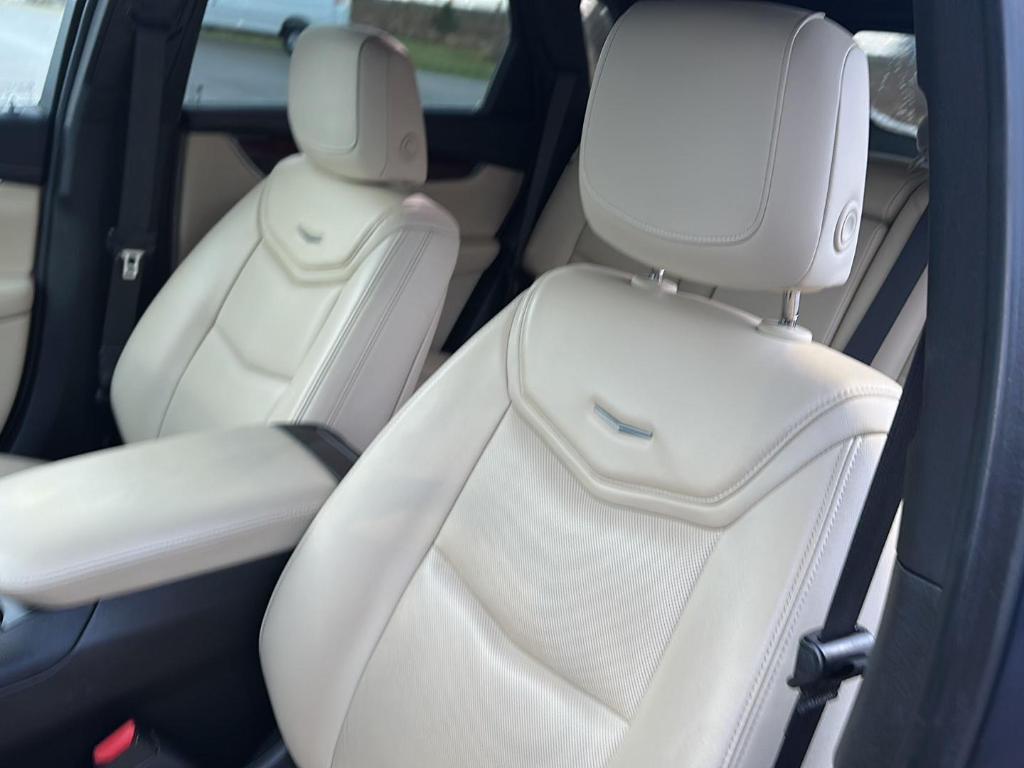 used 2019 Cadillac XT5 car, priced at $19,287