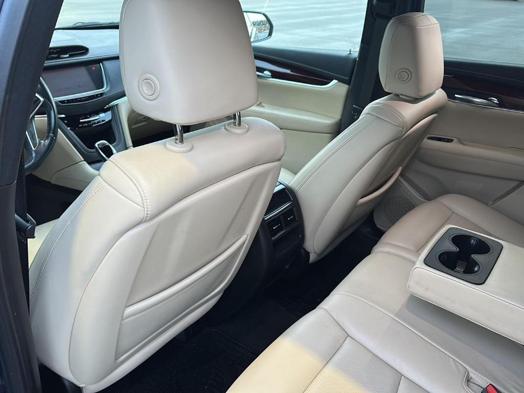 used 2019 Cadillac XT5 car, priced at $19,287