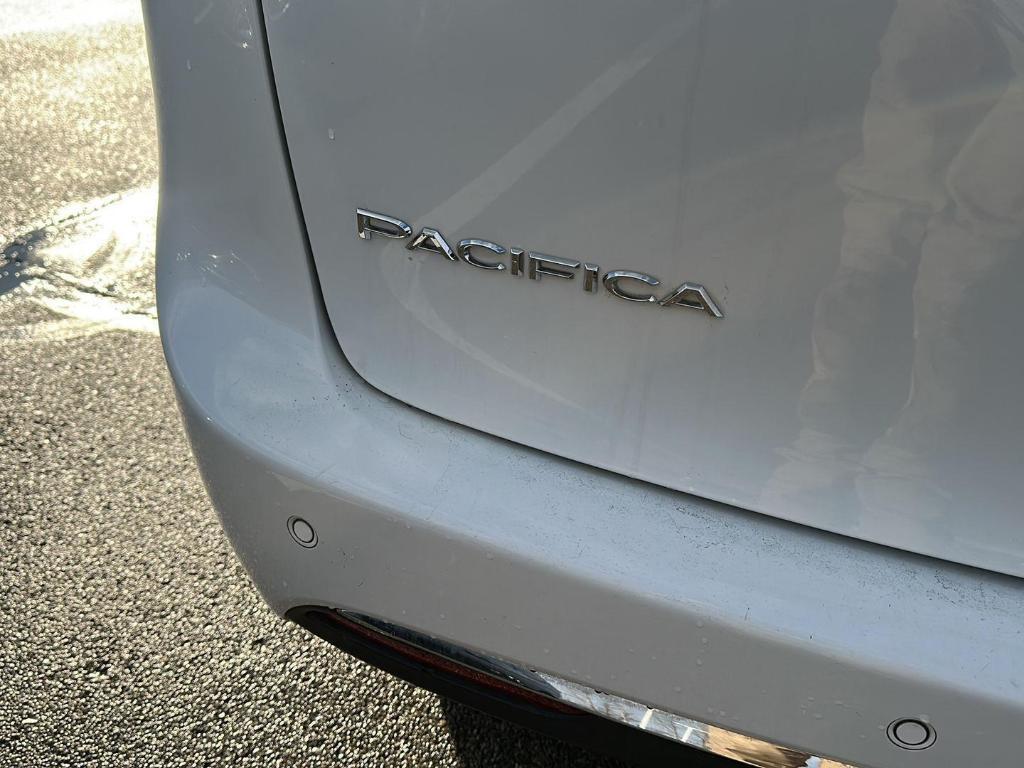 used 2018 Chrysler Pacifica car, priced at $11,989