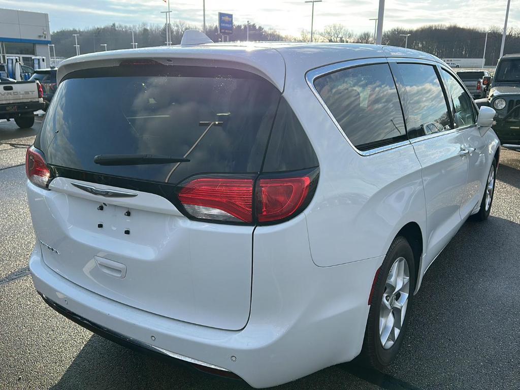 used 2018 Chrysler Pacifica car, priced at $11,989
