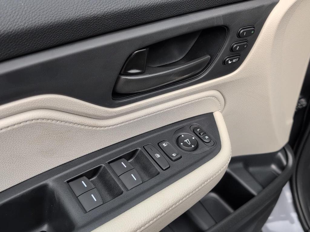 new 2026 Honda Odyssey car, priced at $44,594