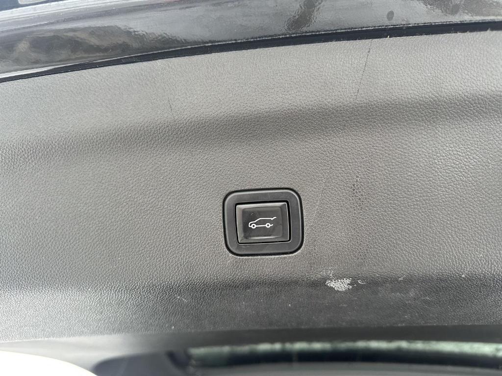 used 2023 Cadillac Escalade car, priced at $75,957