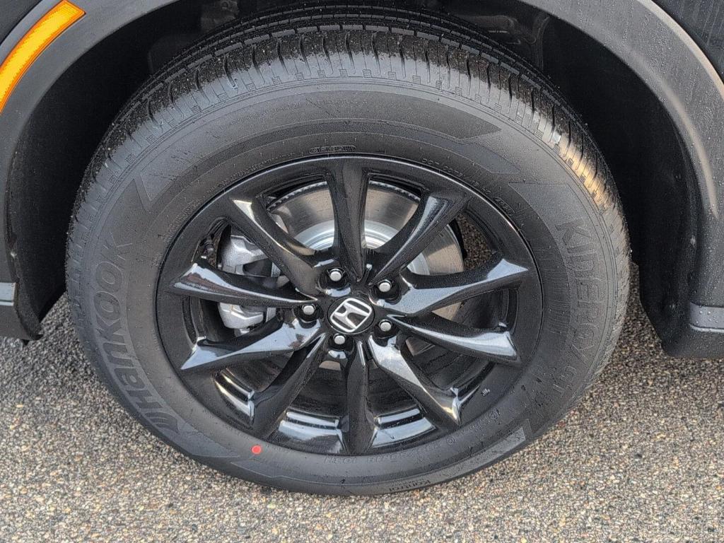 new 2026 Honda CR-V Hybrid car, priced at $41,675