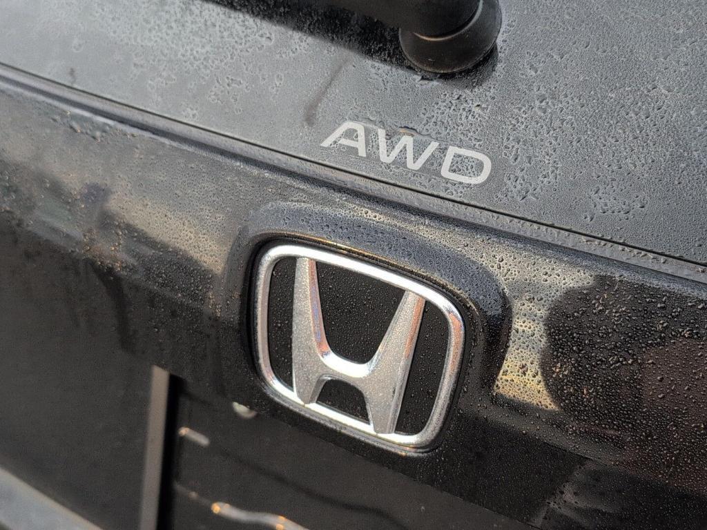 new 2026 Honda CR-V Hybrid car, priced at $41,675