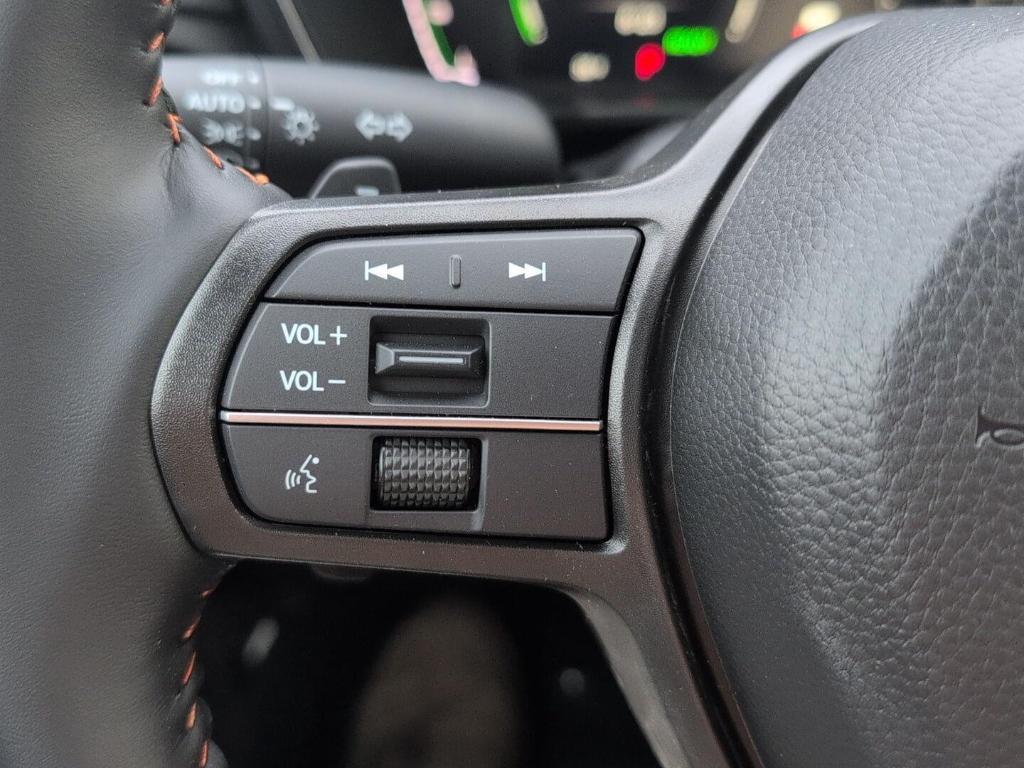 new 2026 Honda CR-V Hybrid car, priced at $41,675