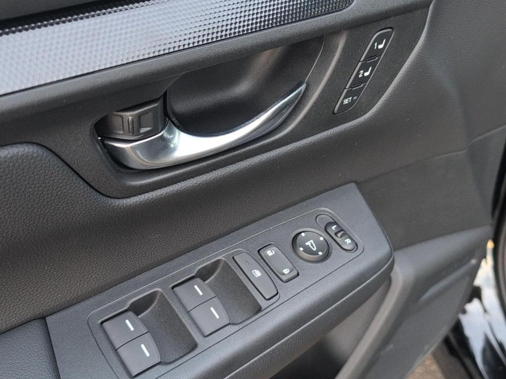 new 2026 Honda CR-V Hybrid car, priced at $41,675