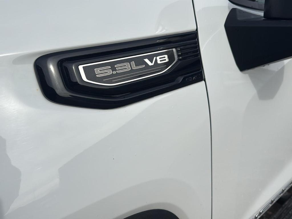 used 2023 GMC Sierra 1500 car, priced at $32,987