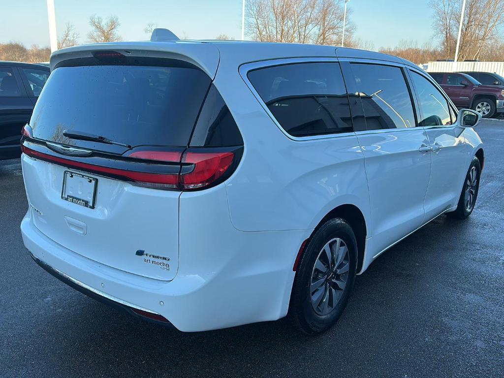 used 2022 Chrysler Pacifica Hybrid car, priced at $21,987