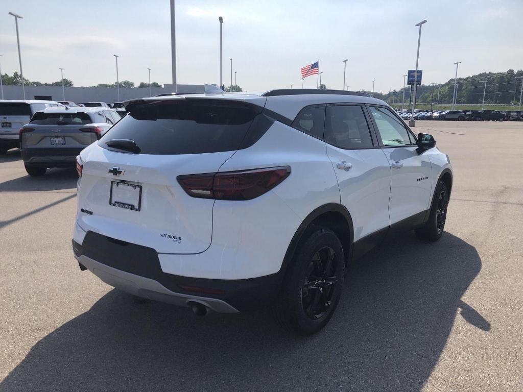 2023 Summit White Chevrolet Blazer