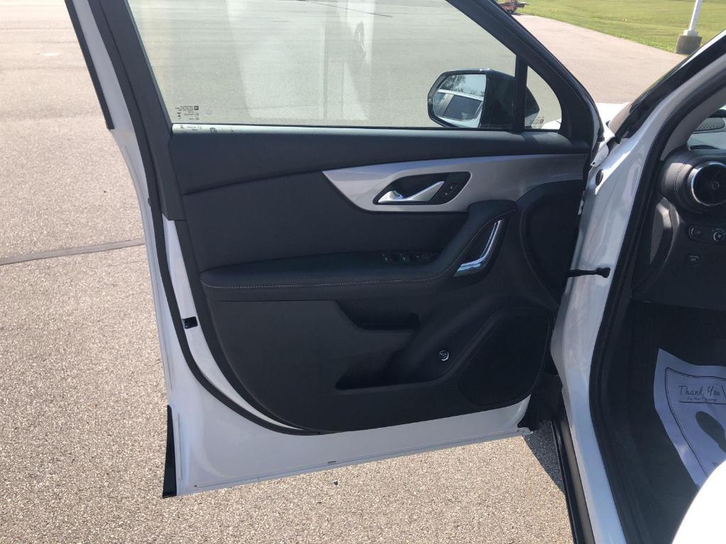 2023 Summit White Chevrolet Blazer