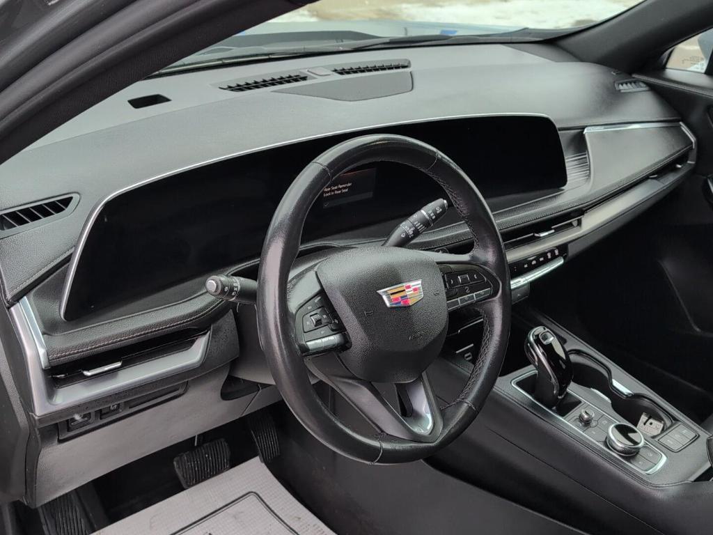 used 2024 Cadillac XT4 car, priced at $26,945