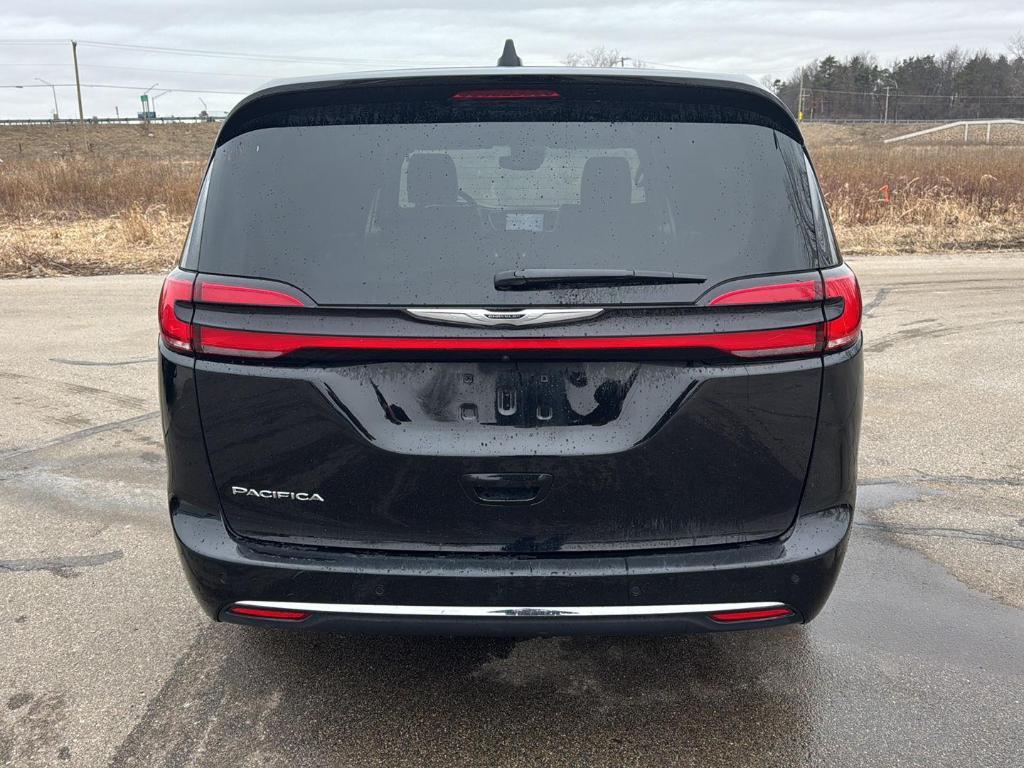 used 2025 Chrysler Pacifica car, priced at $32,989