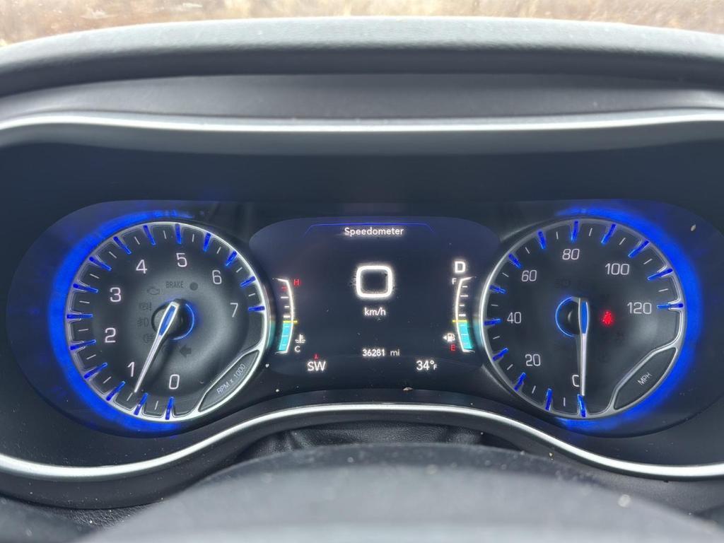 used 2025 Chrysler Pacifica car, priced at $32,989