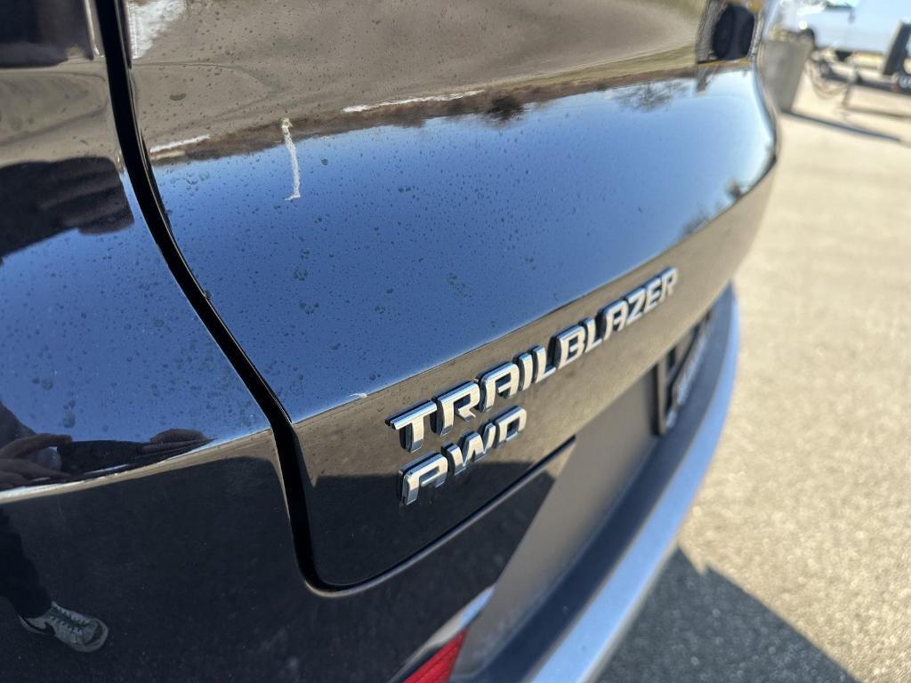 used 2025 Chevrolet TrailBlazer car, priced at $23,475
