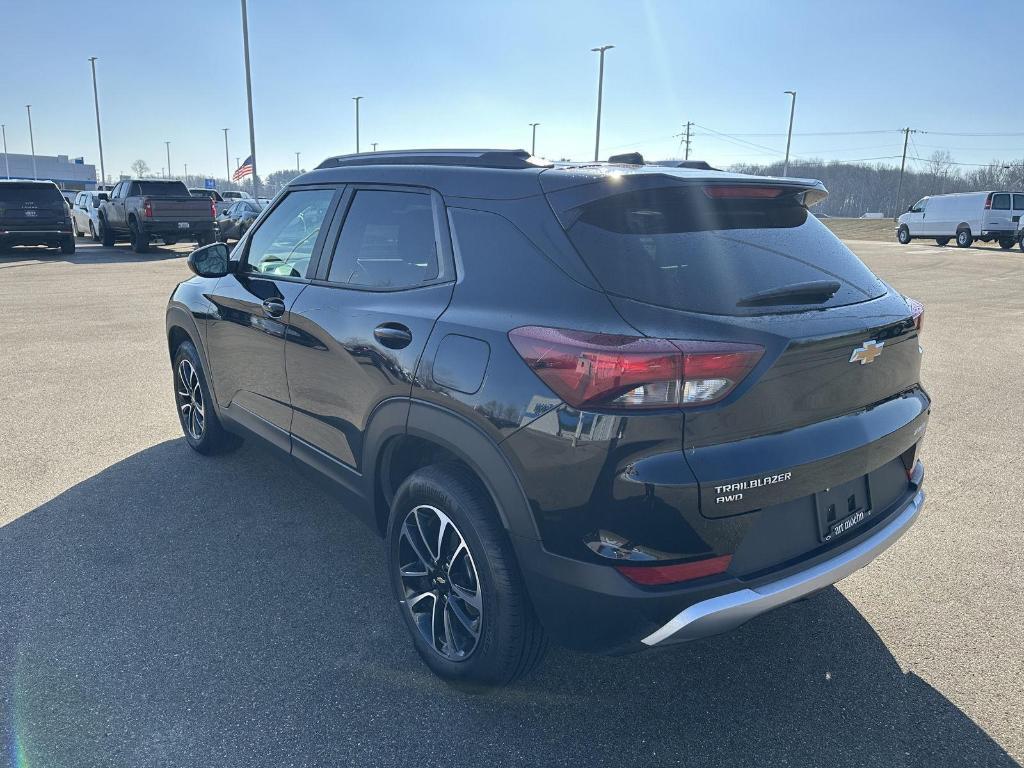 used 2025 Chevrolet TrailBlazer car, priced at $23,475