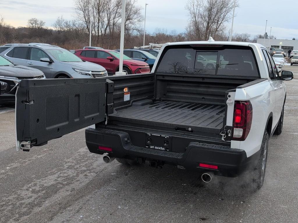 used 2025 Honda Ridgeline car, priced at $38,989