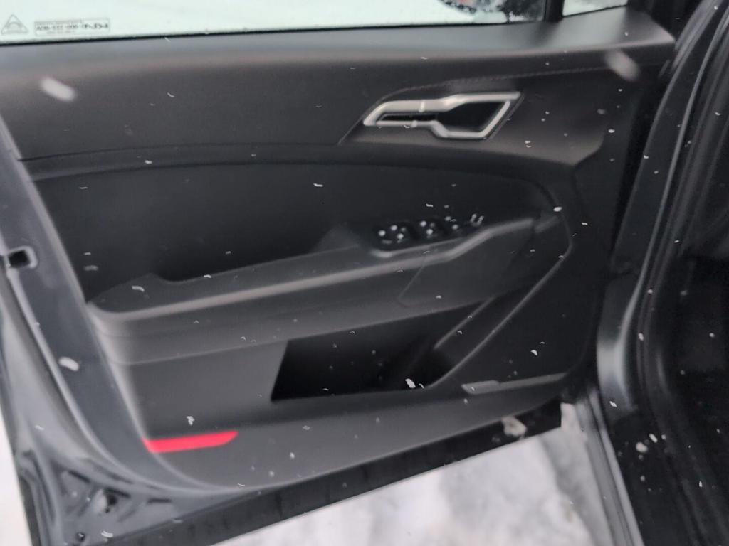 used 2023 Kia Sportage Hybrid car, priced at $20,307