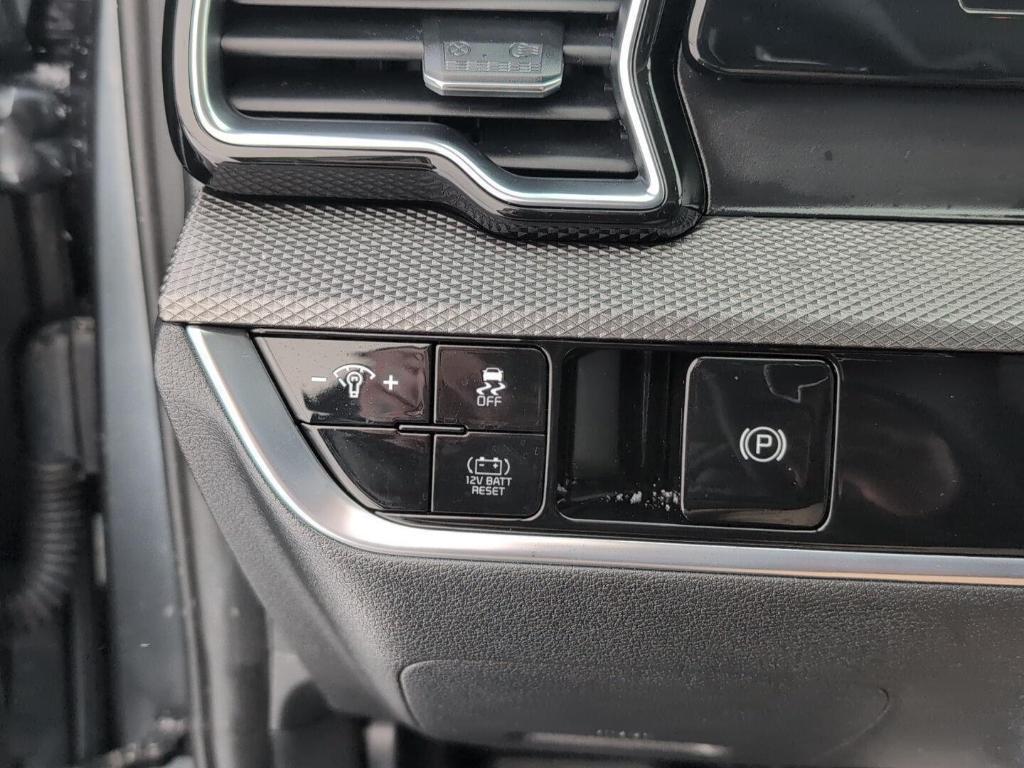 used 2023 Kia Sportage Hybrid car, priced at $20,307