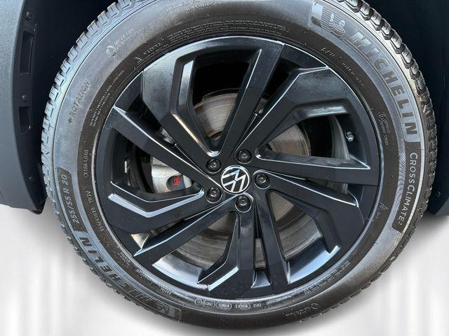 used 2020 Volkswagen Atlas Cross Sport car, priced at $25,999