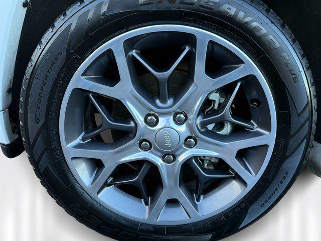 used 2020 Jeep Grand Cherokee car, priced at $19,749