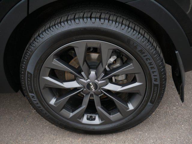 used 2023 Kia Sorento car, priced at $25,987