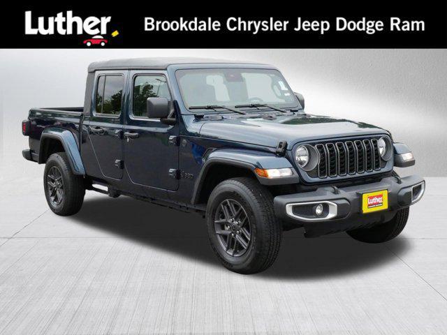 used 2025 Jeep Gladiator car, priced at $38,335
