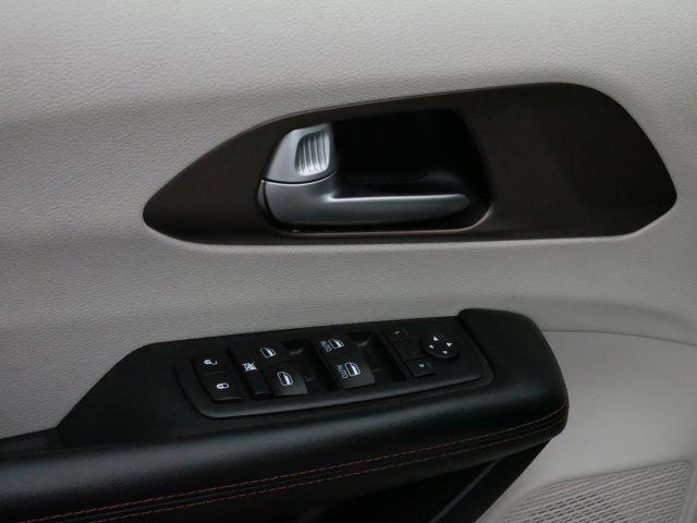 used 2017 Chrysler Pacifica car, priced at $14,987