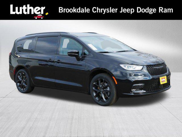 new 2026 Chrysler Pacifica car, priced at $48,512