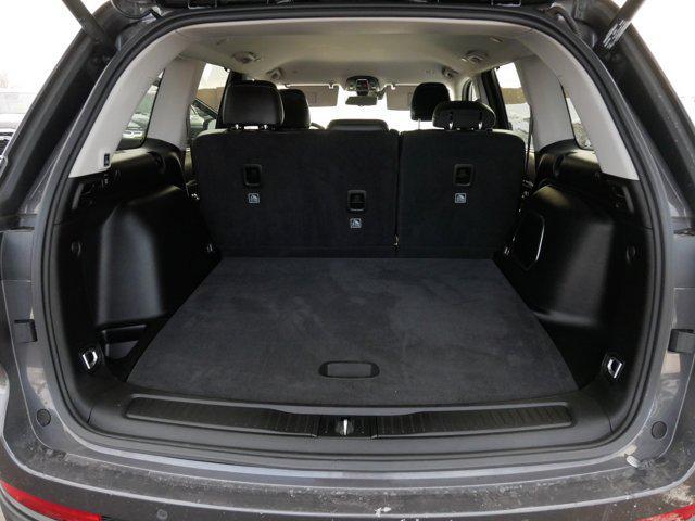 used 2023 Jeep Grand Cherokee car, priced at $31,998