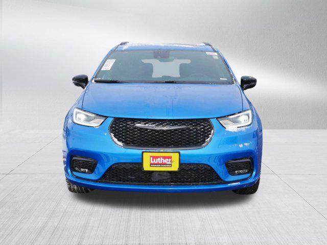 new 2026 Chrysler Pacifica car, priced at $46,320