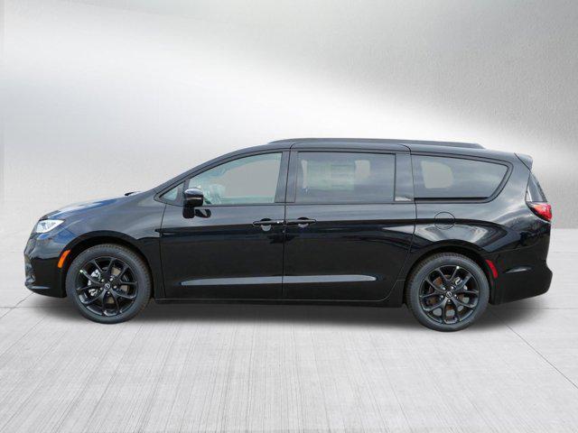 new 2026 Chrysler Pacifica car, priced at $42,215