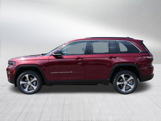 new 2025 Jeep Grand Cherokee car, priced at $48,970