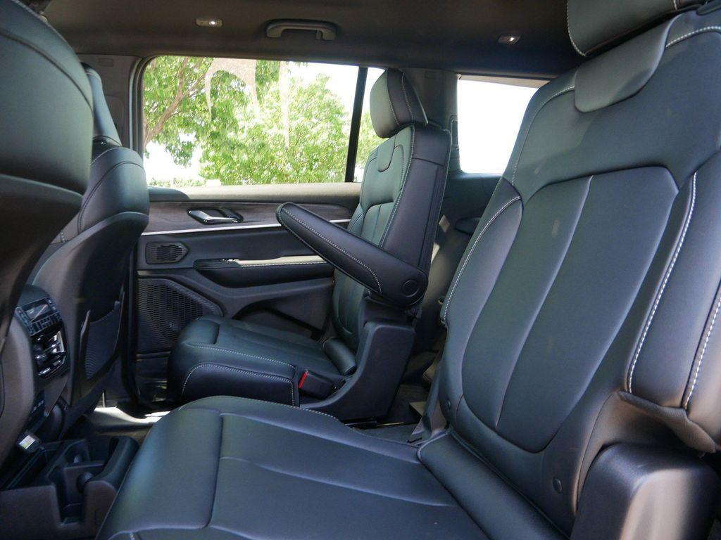 new 2026 Jeep Grand Cherokee L car, priced at $44,568