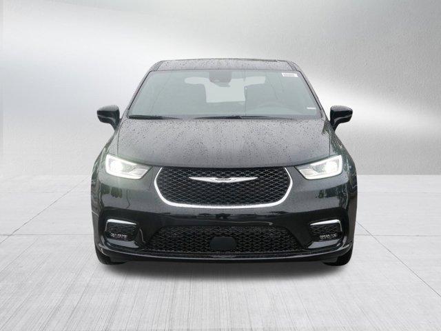 new 2026 Chrysler Pacifica car, priced at $42,191