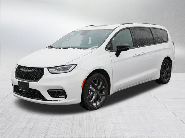 used 2024 Chrysler Pacifica car, priced at $43,988