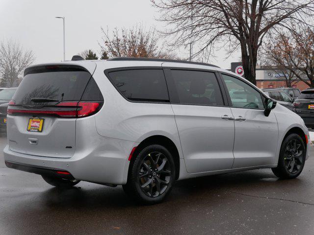 new 2026 Chrysler Pacifica car, priced at $44,568